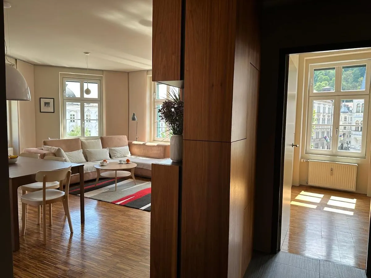 Triple Bridge Ljubljana Apartman